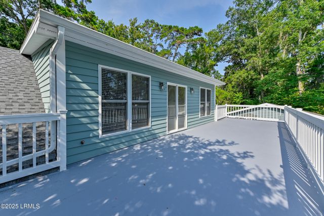 24 Presnell Circle, Beaufort, SC 29902