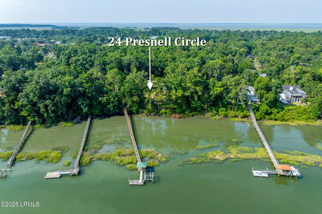 24 Presnell Circle, Beaufort, SC 29902