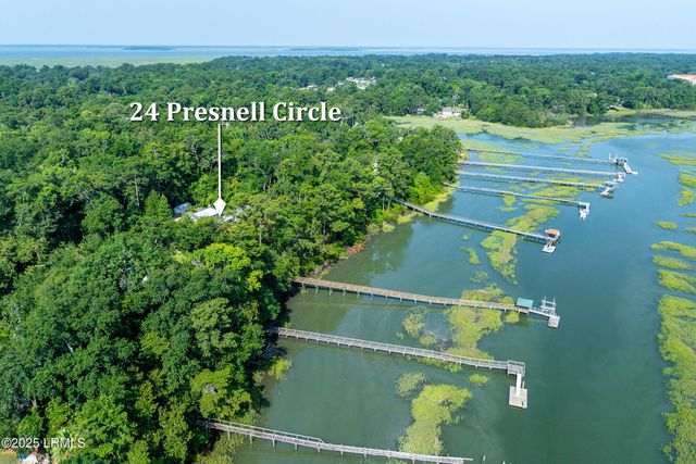 24 Presnell Circle, Beaufort, SC 29902