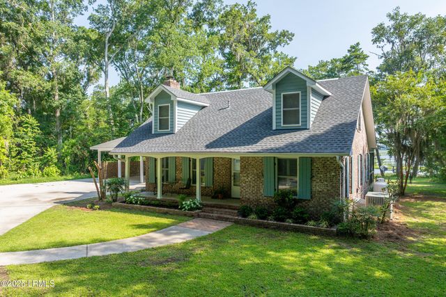 24 Presnell Circle, Beaufort, SC 29902