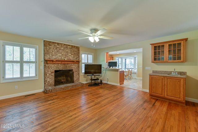 24 Presnell Circle, Beaufort, SC 29902