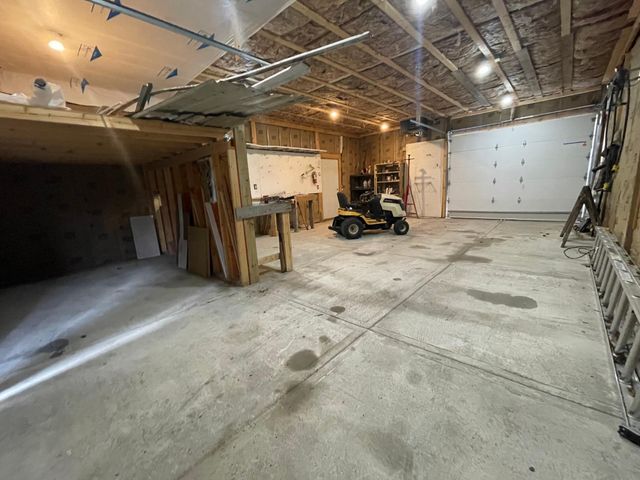 1757 23rd Street S, Fargo, ND 58103