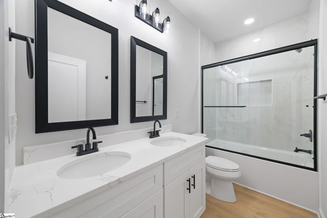 128 Lyman Avenue, Duncan, SC 29334