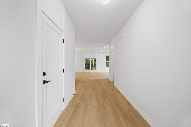 128 Lyman Avenue, Duncan, SC 29334