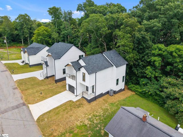 128 Lyman Avenue, Duncan, SC 29334