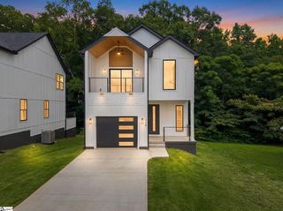 128 Lyman Avenue, Duncan, SC 29334
