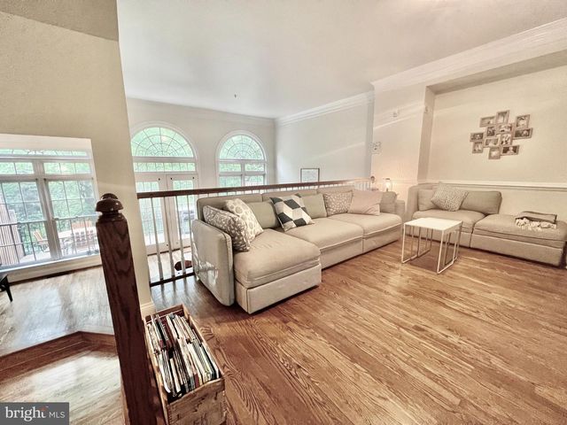 4005 MANSION DR NW, Washington, DC 20007