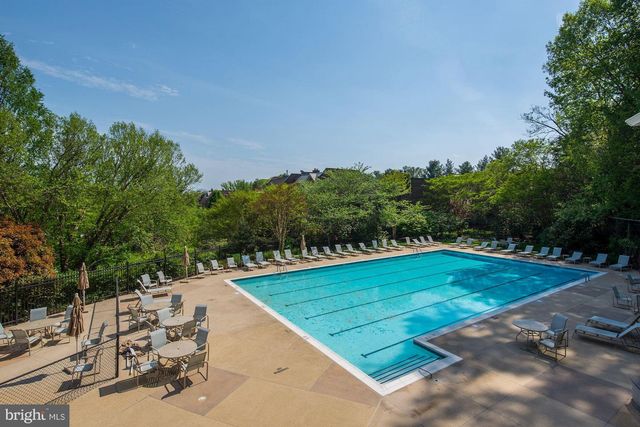 4005 MANSION DR NW, Washington, DC 20007