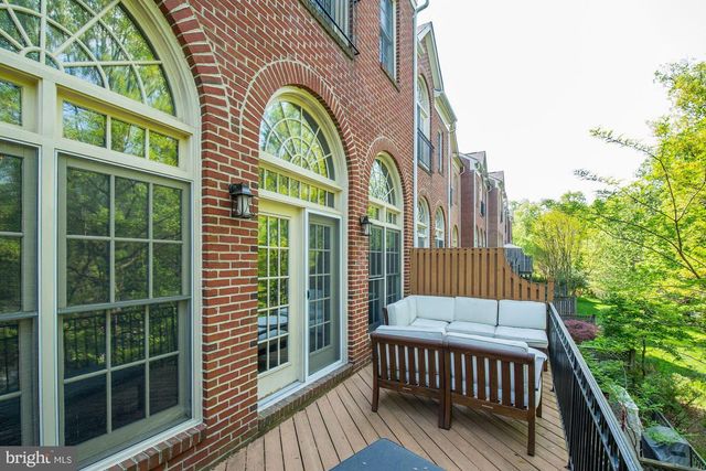 4005 MANSION DR NW, Washington, DC 20007