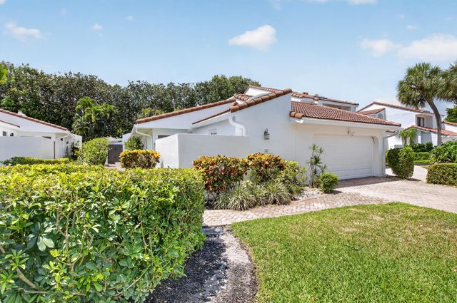 7374 Woodmont Court, Boca Raton, FL 33434