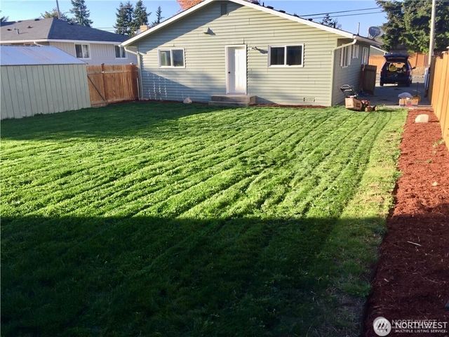 2241 S 252nd Street, Des Moines, WA 98198