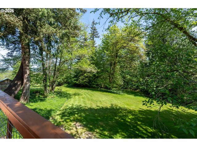 672 WALKER Rd, Kelso, WA 98626