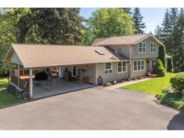 672 WALKER Rd, Kelso, WA 98626