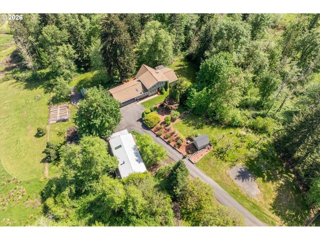 672 WALKER Rd, Kelso, WA 98626