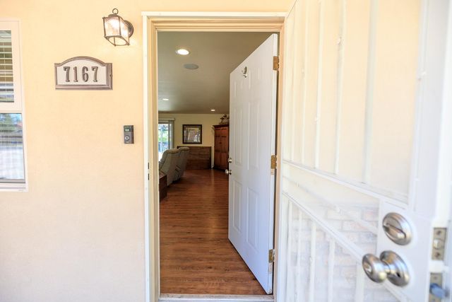 7167 Eleanor Rd, Oakdale, CA 95361