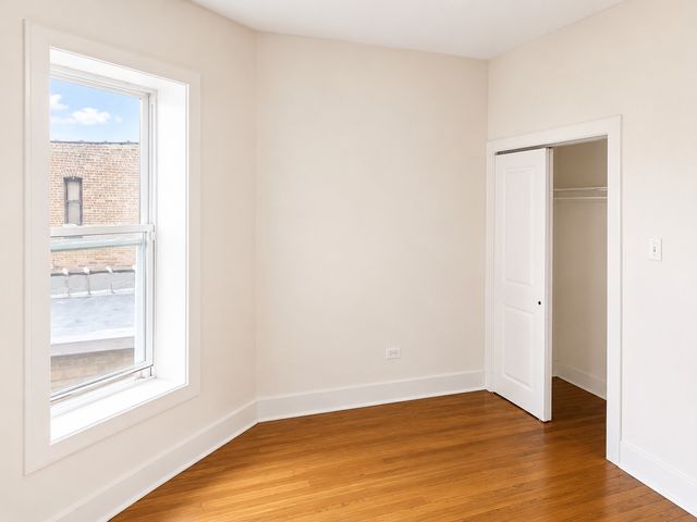 1439 E 66th Place 3W, Chicago, IL 60637
