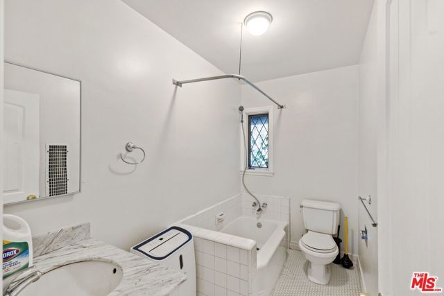 905 Napoli Drive, Pacific Palisades (los Angeles), CA 90272