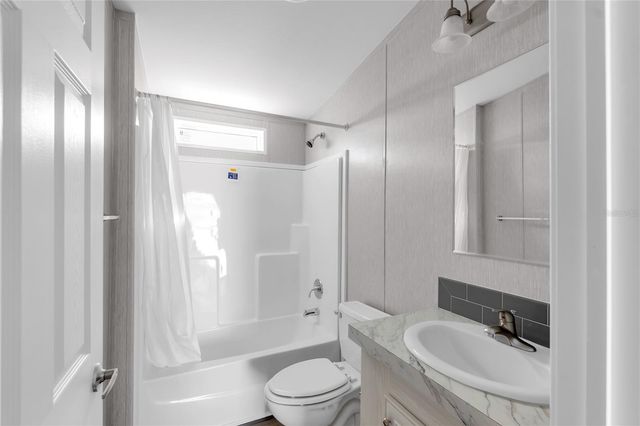 2107 PALMA SOLA BOULEVARD 13, Bradenton, FL 34209