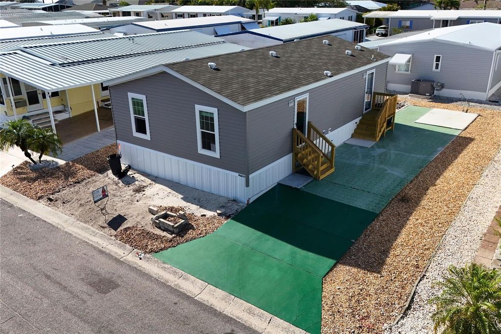 Image 3 of property listing at 2107 PALMA SOLA BOULEVARD 13, Bradenton, FL 34209