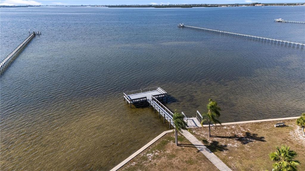 Image 34 of property listing at 2107 PALMA SOLA BOULEVARD 13, Bradenton, FL 34209
