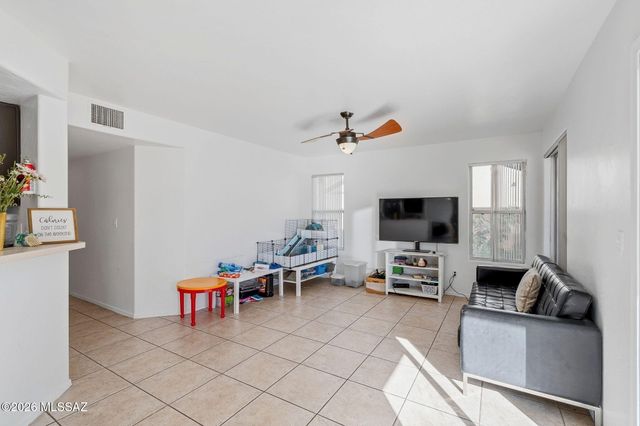 7976 E Alandale Place, Tucson, AZ 85715