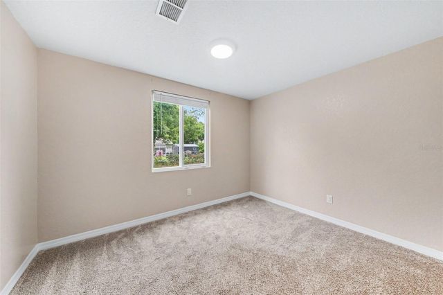 701 E WOODLAND STREET, Bunnell, FL 32110