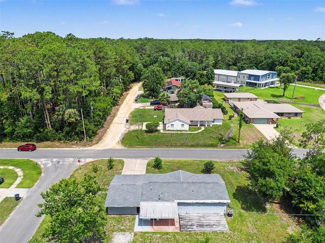 701 E WOODLAND STREET, Bunnell, FL 32110