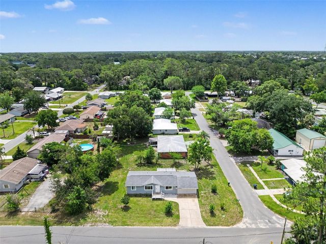 701 E WOODLAND STREET, Bunnell, FL 32110