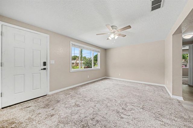 701 E WOODLAND STREET, Bunnell, FL 32110