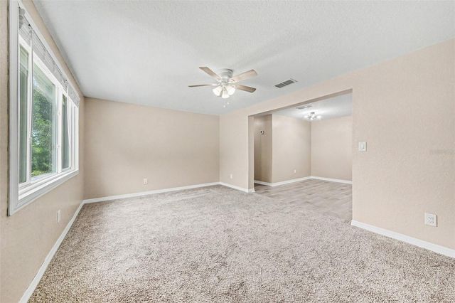701 E WOODLAND STREET, Bunnell, FL 32110