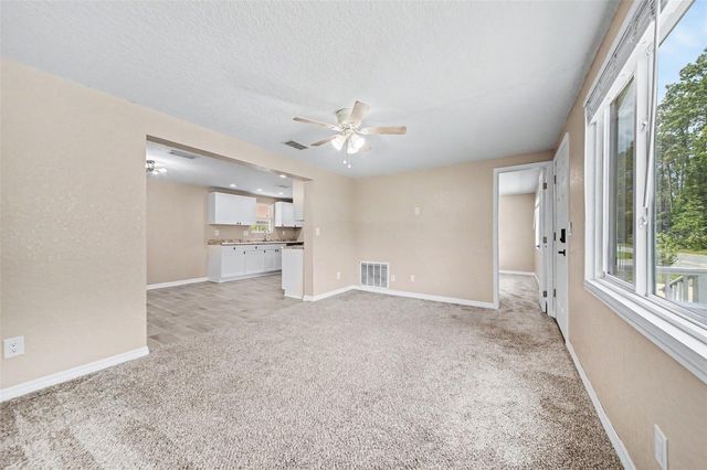 701 E WOODLAND STREET, Bunnell, FL 32110