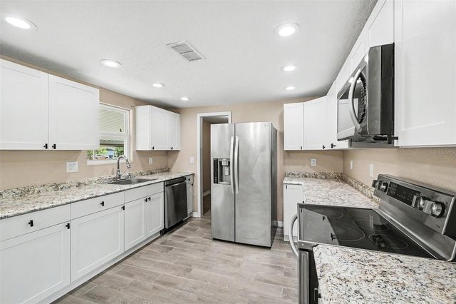 701 E WOODLAND STREET, Bunnell, FL 32110