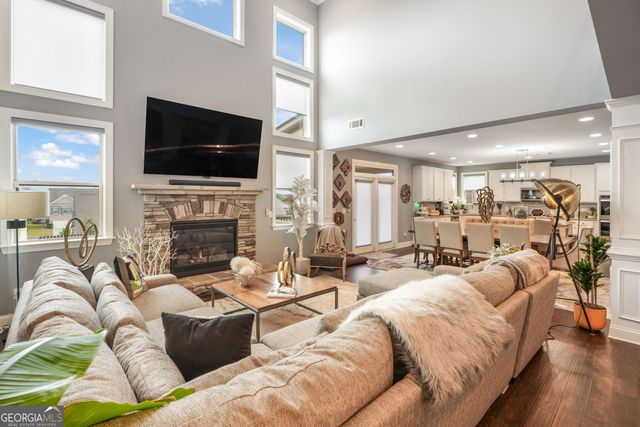 4450 Woodward Walk Lane, Suwanee, GA 30024