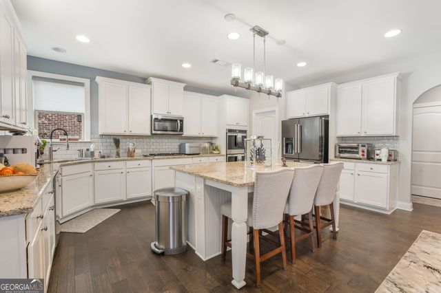 4450 Woodward Walk Lane, Suwanee, GA 30024