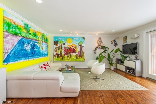 8 Madison Ave, Montclair Twp., NJ 07042