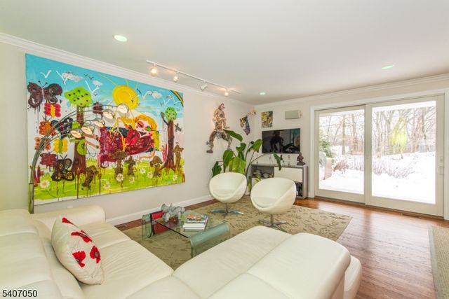 8 Madison Ave, Montclair Twp., NJ 07042