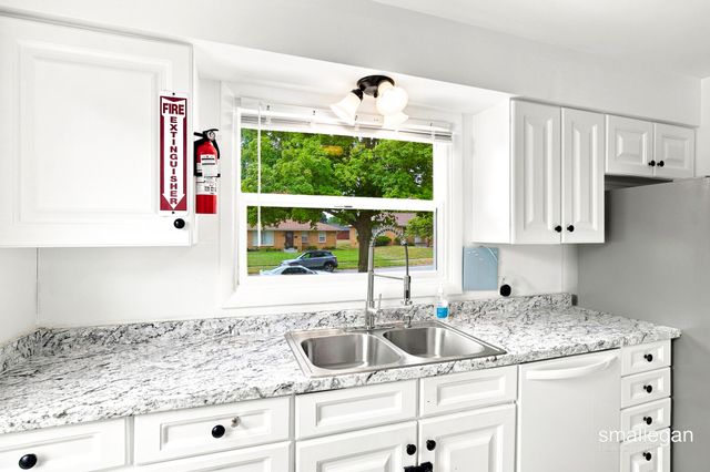 1532 Mayfield Avenue NE, Grand Rapids, MI 49505