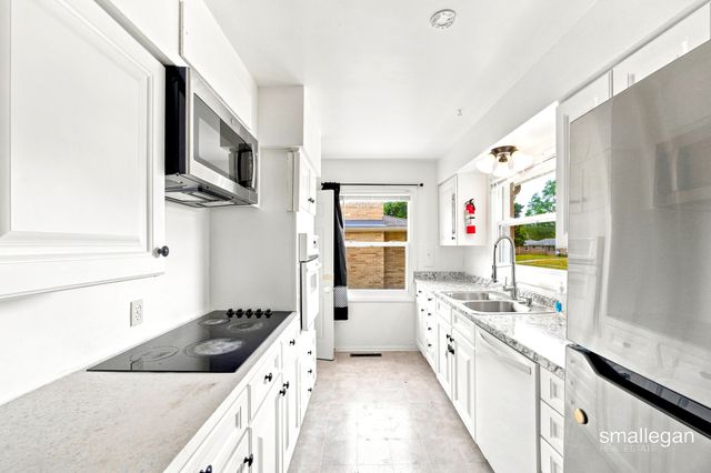 1532 Mayfield Avenue NE, Grand Rapids, MI 49505