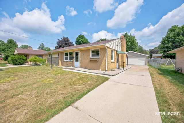 1532 Mayfield Avenue NE, Grand Rapids, MI 49505
