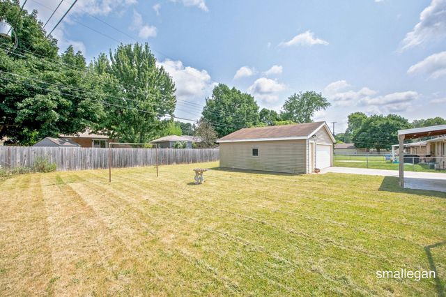 1532 Mayfield Avenue NE, Grand Rapids, MI 49505