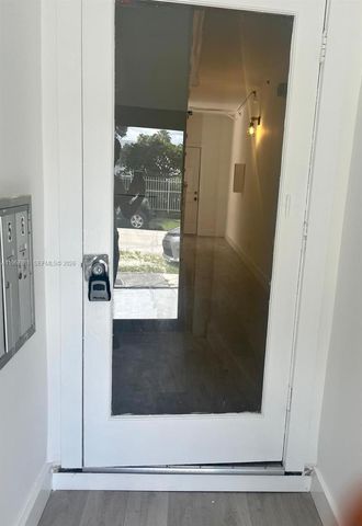 842 Himmarshee St 3, Fort Lauderdale, FL 33312