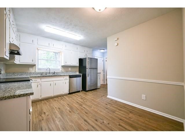 2460 Rolling Acres Drive SW, Conyers, GA 30094