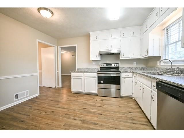 2460 Rolling Acres Drive SW, Conyers, GA 30094
