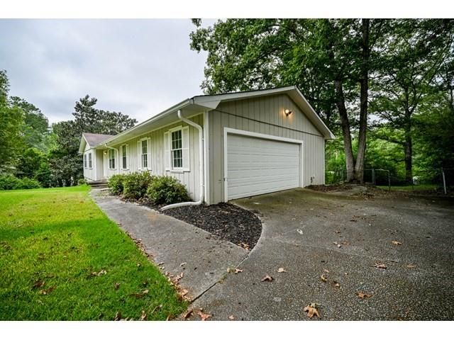 2460 Rolling Acres Drive SW, Conyers, GA 30094