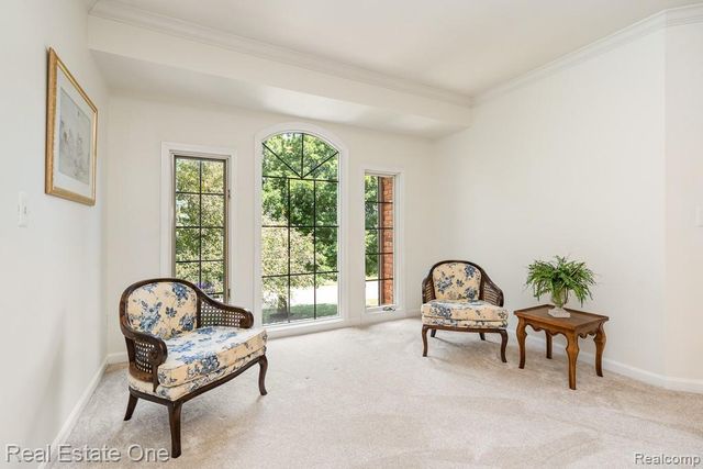 1816 Sudbury Court, Rochester Hills, MI 48306