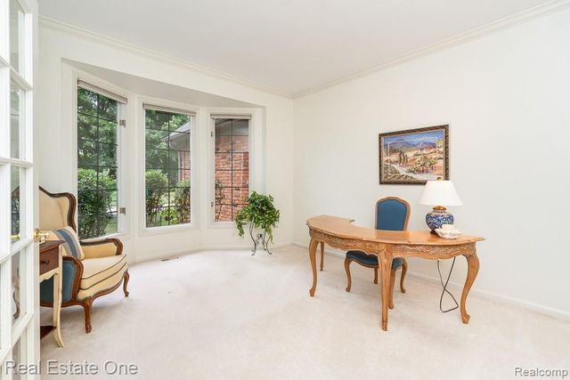 1816 Sudbury Court, Rochester Hills, MI 48306