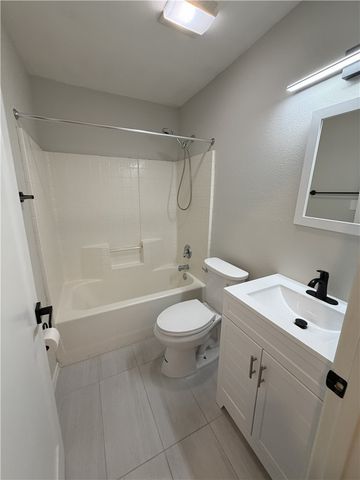 2839 Mckinzie Road 4, Corpus Christi, TX 78410