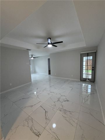 2839 Mckinzie Road 4, Corpus Christi, TX 78410