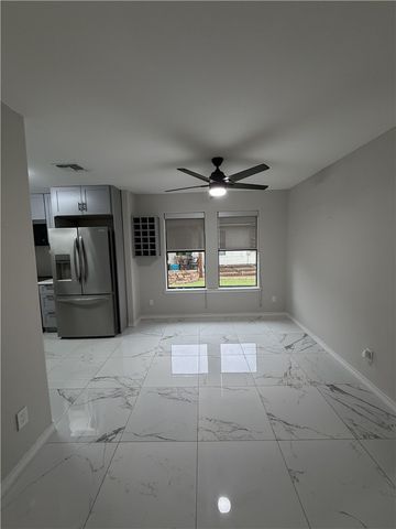 2839 Mckinzie Road 4, Corpus Christi, TX 78410