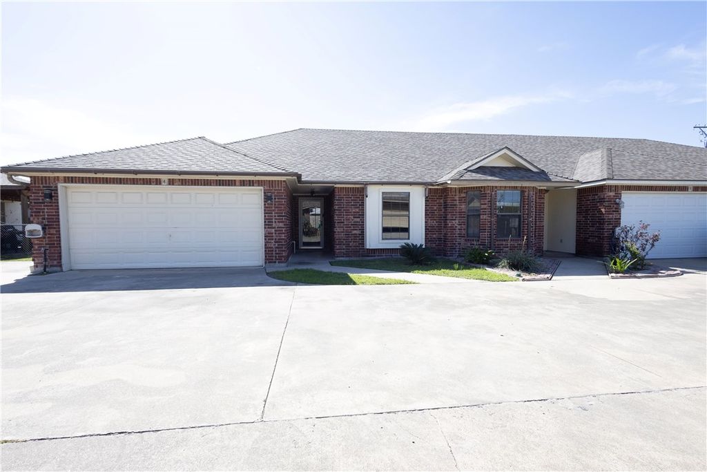 2839 Mckinzie Road 4, Corpus Christi, TX 78410